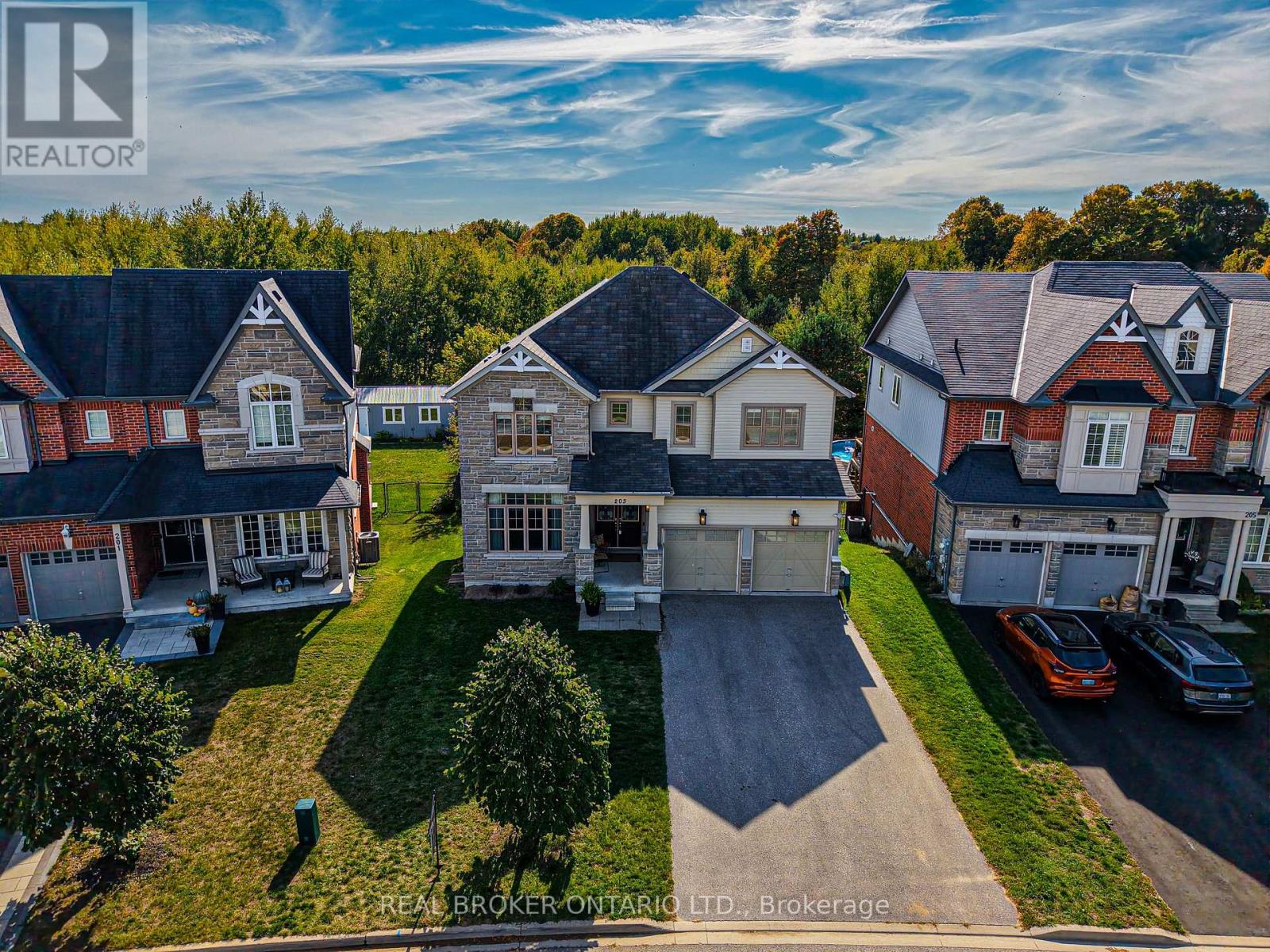 203 GOLD PARK GATE, Essa, Ontario