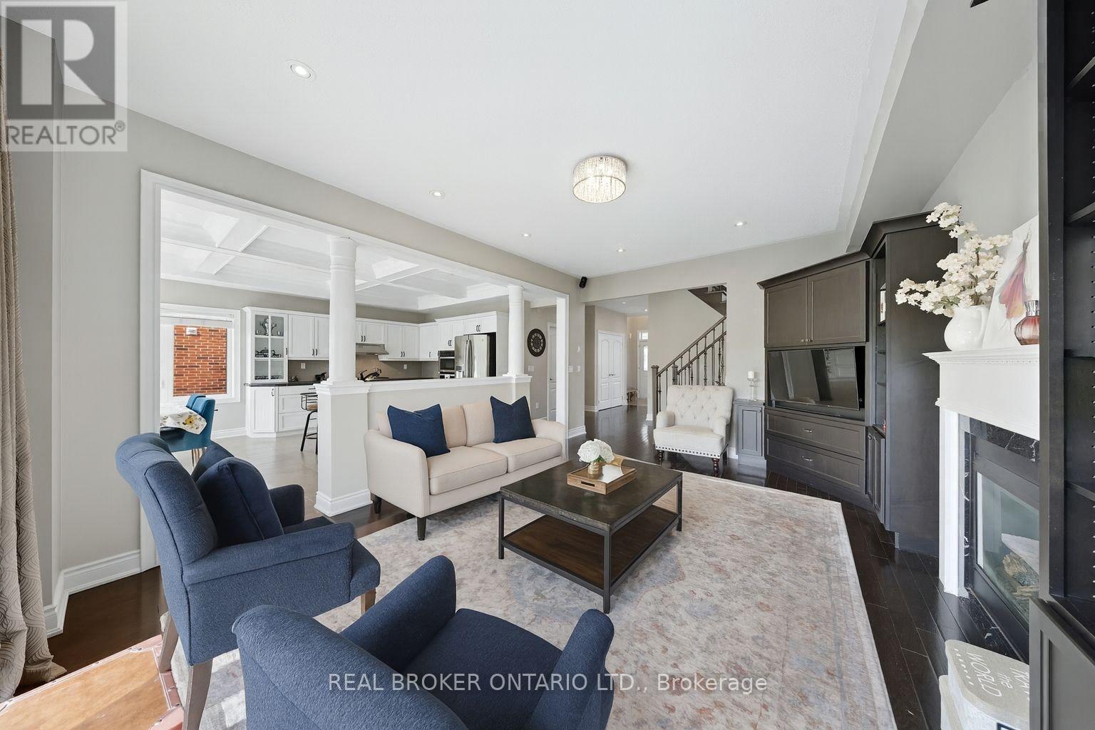 203 Gold Park Gate, Essa, Ontario  L3W 0B5 - Photo 10 - N12441954