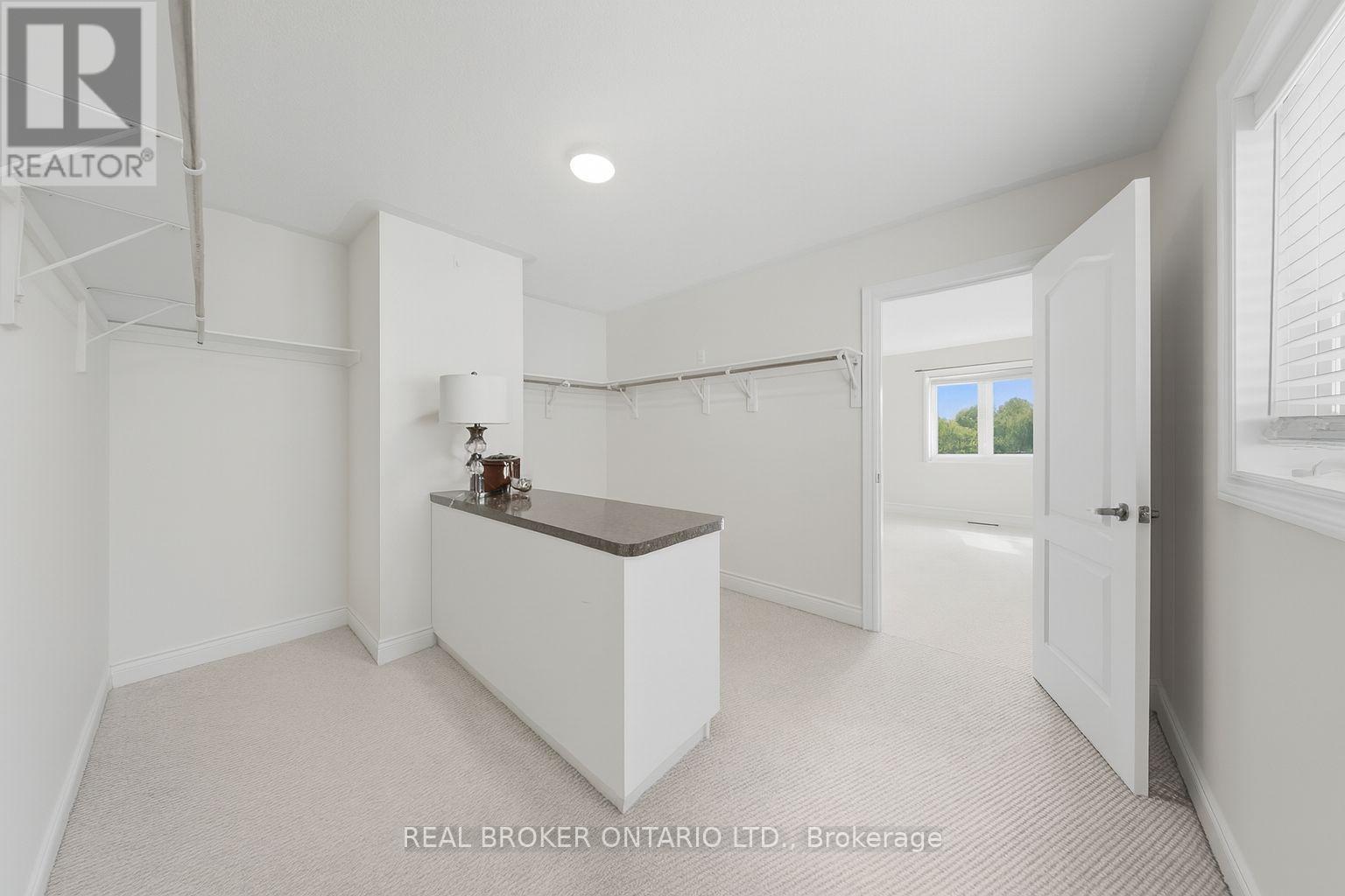 203 Gold Park Gate, Essa, Ontario  L3W 0B5 - Photo 19 - N12441954