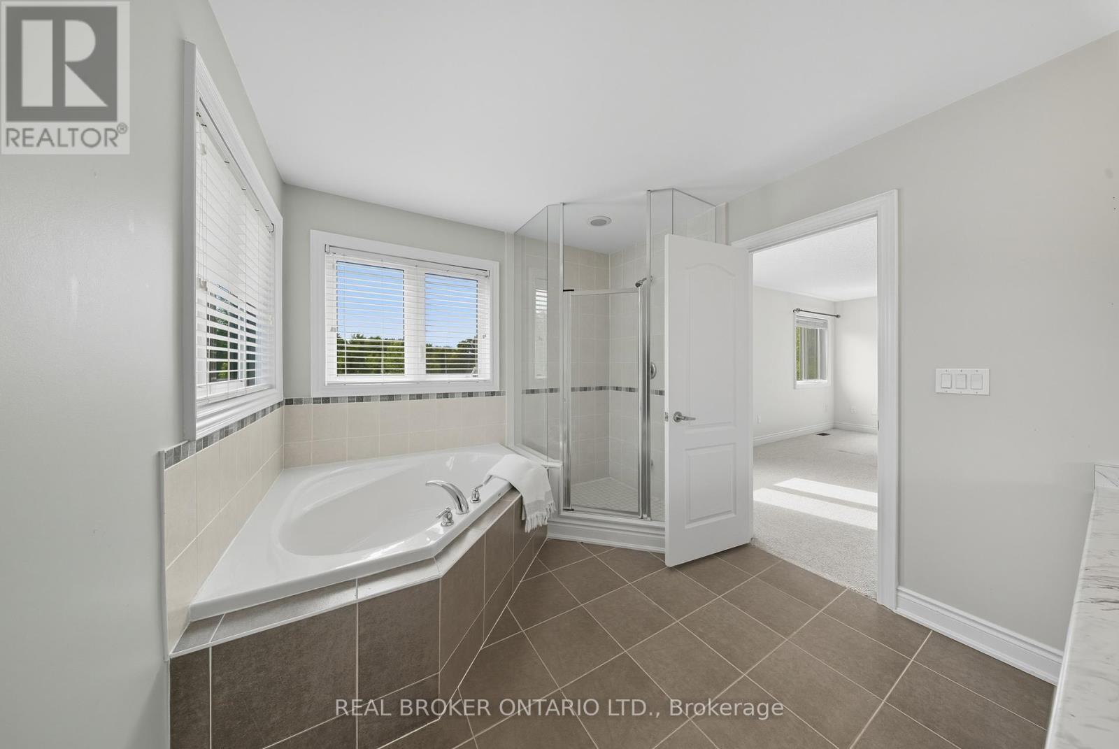 203 Gold Park Gate, Essa, Ontario  L3W 0B5 - Photo 22 - N12441954
