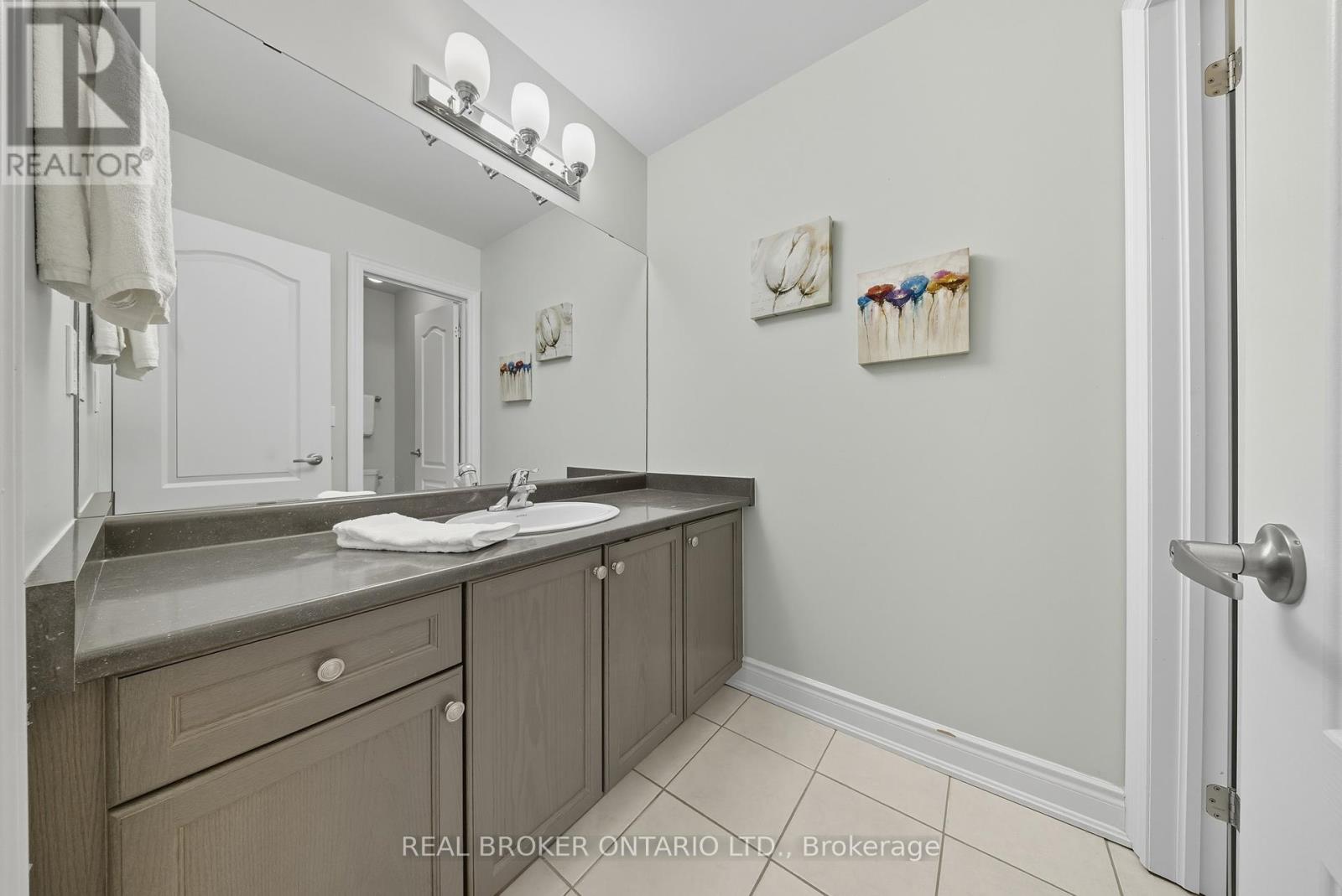 203 Gold Park Gate, Essa, Ontario  L3W 0B5 - Photo 24 - N12441954