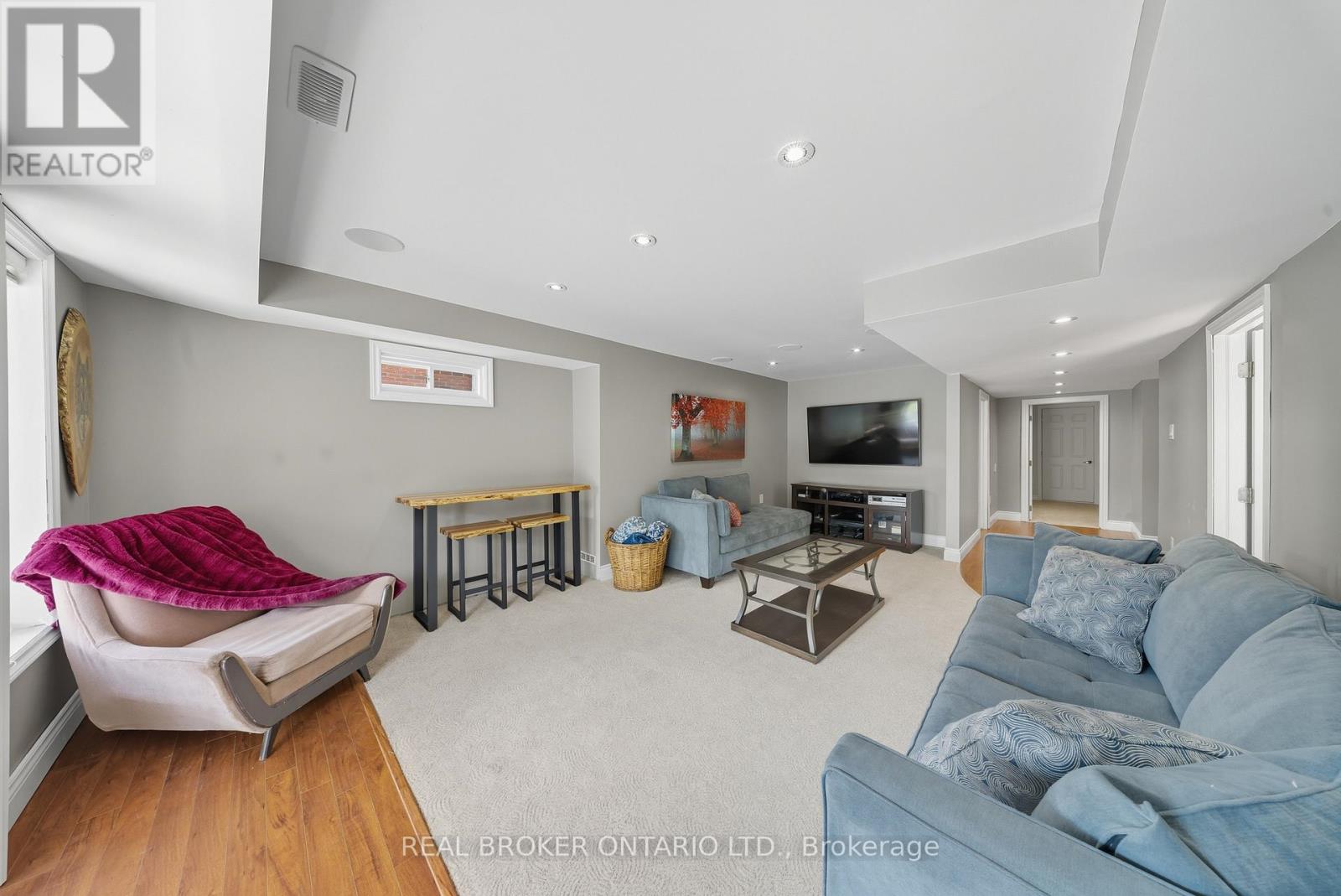 203 Gold Park Gate, Essa, Ontario  L3W 0B5 - Photo 31 - N12441954