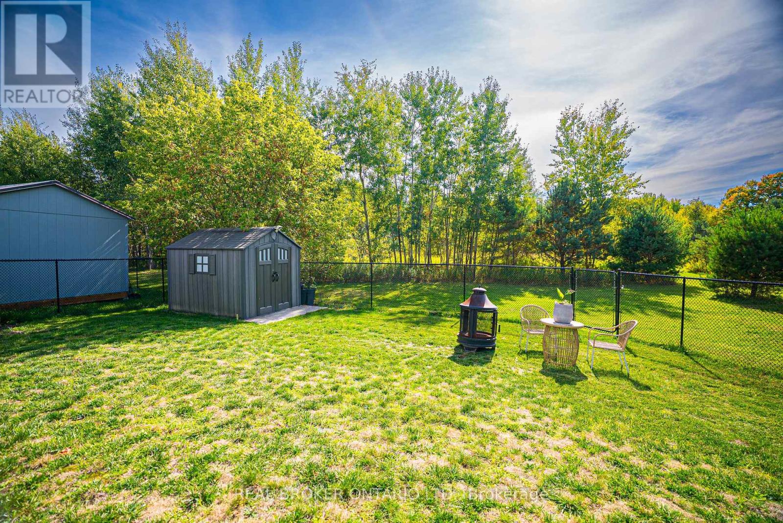 203 Gold Park Gate, Essa, Ontario  L3W 0B5 - Photo 40 - N12441954