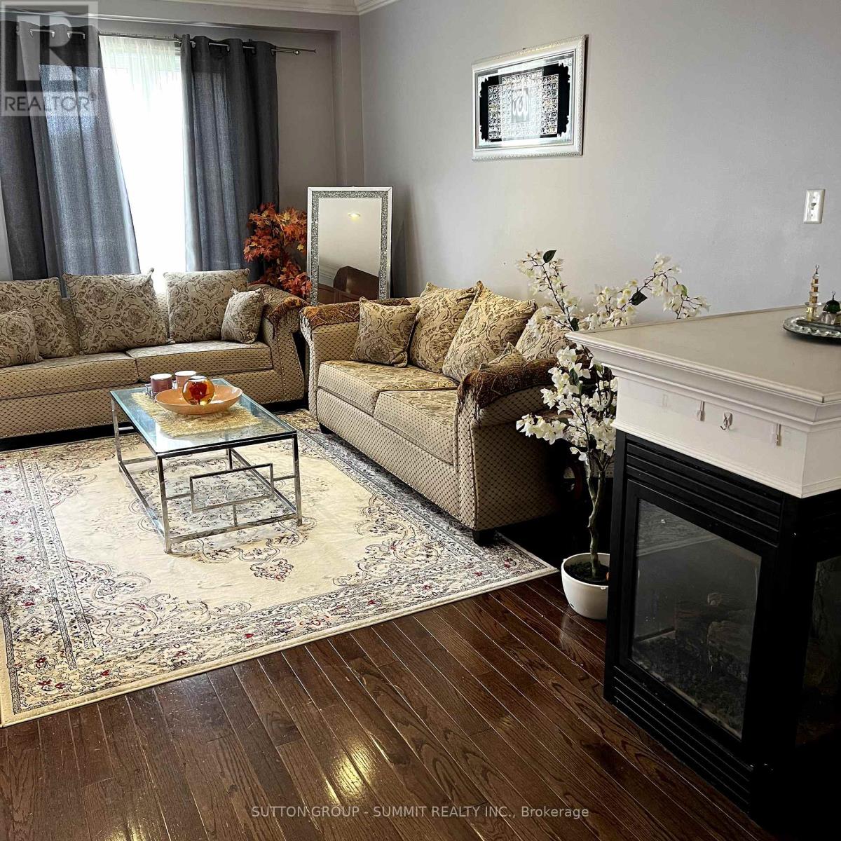 527 Coach Drive, Mississauga, Ontario  L5R 0C3 - Photo 10 - W12441935