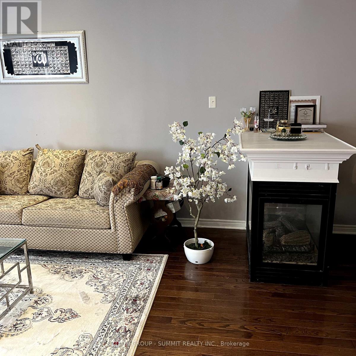 527 Coach Drive, Mississauga, Ontario  L5R 0C3 - Photo 13 - W12441935