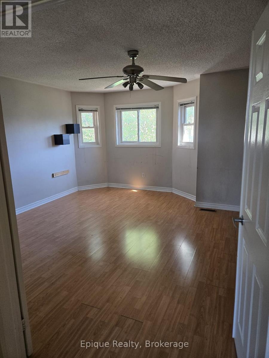 3850 Cedar Hedge Rise, Mississauga, Ontario  L5N 6X2 - Photo 2 - W12441941