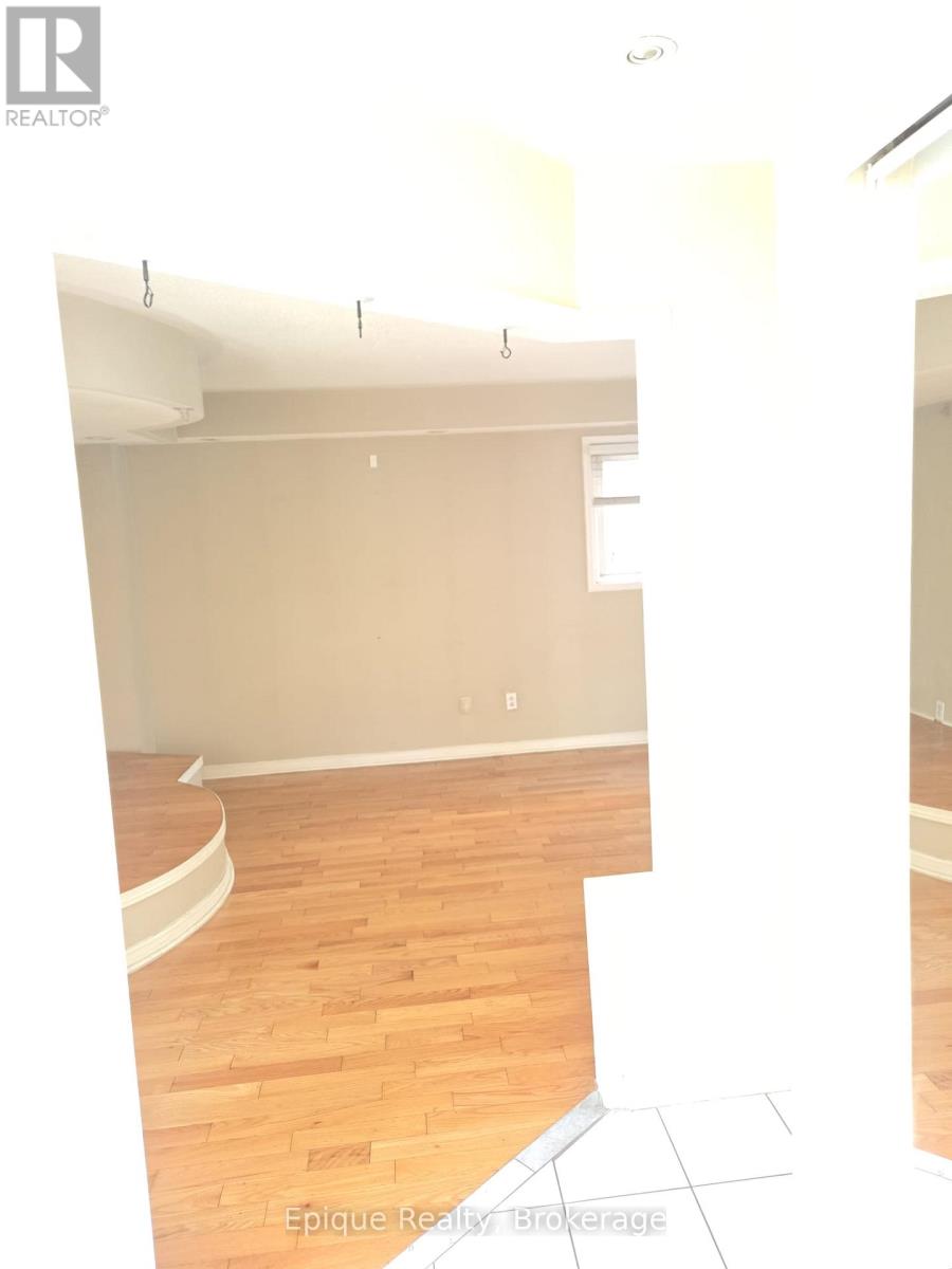 3850 Cedar Hedge Rise, Mississauga, Ontario  L5N 6X2 - Photo 7 - W12441941