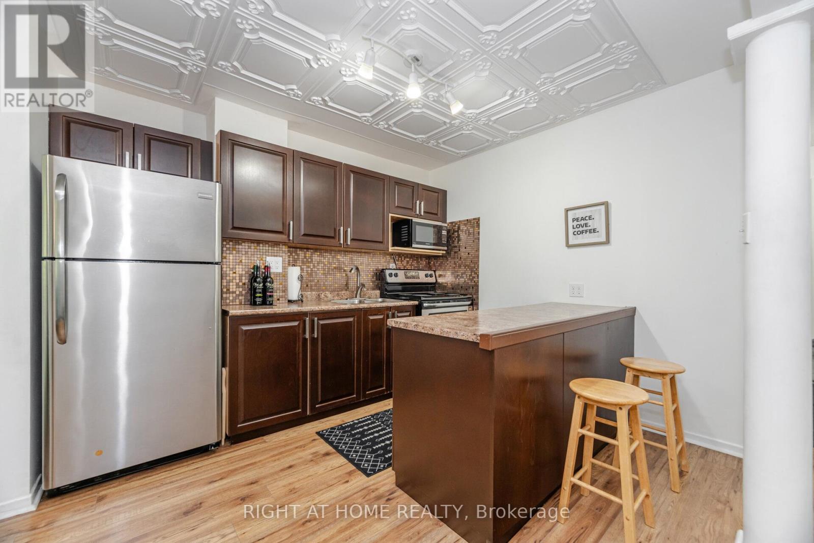 7 - 453 Woodview Road, Burlington, Ontario  L7N 2Z9 - Photo 12 - W12441955