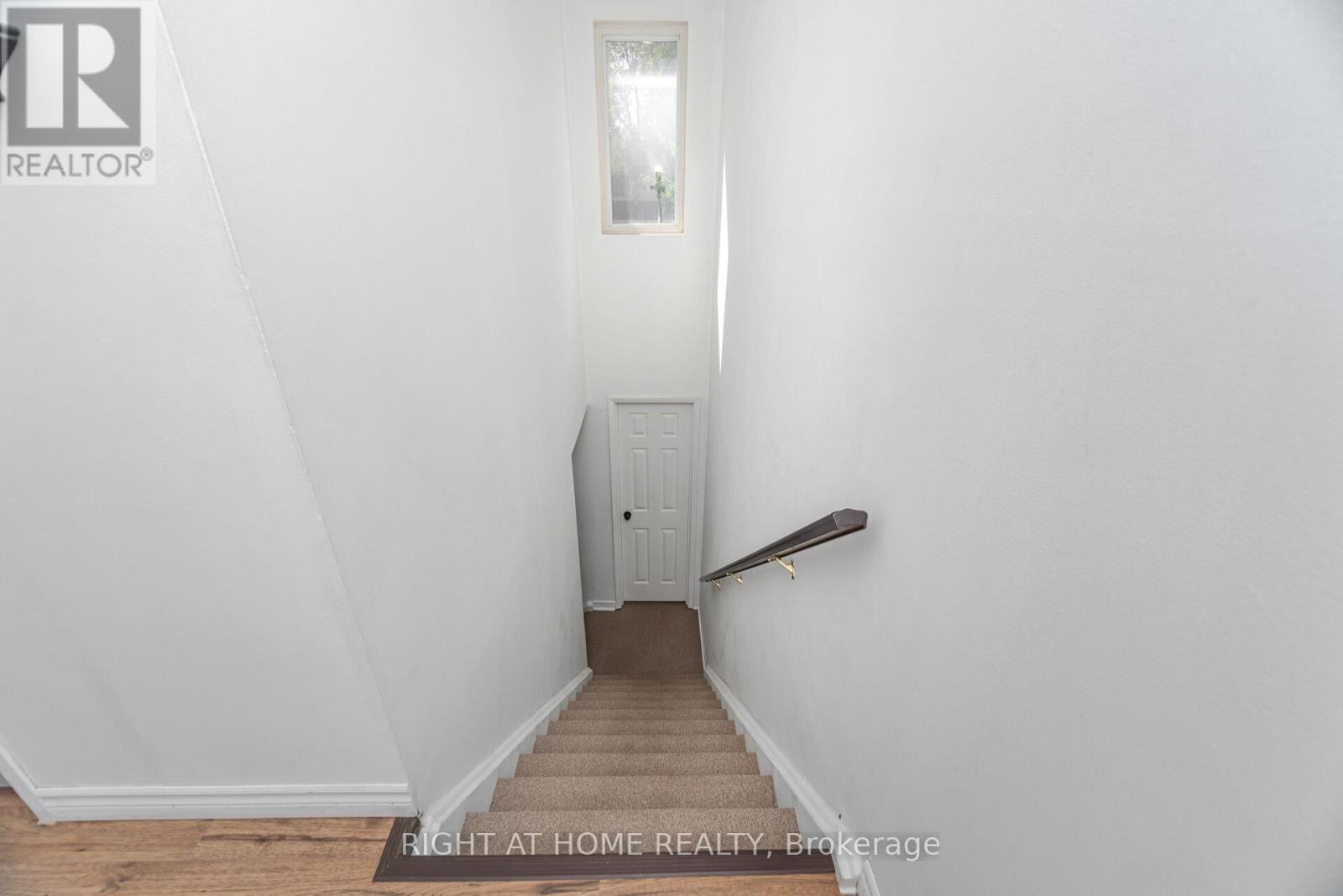 7 - 453 Woodview Road, Burlington, Ontario  L7N 2Z9 - Photo 15 - W12441955