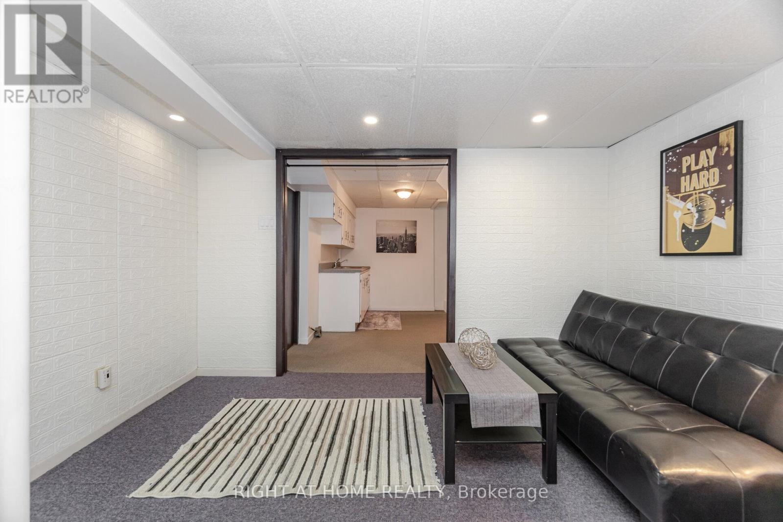 7 - 453 Woodview Road, Burlington, Ontario  L7N 2Z9 - Photo 28 - W12441955