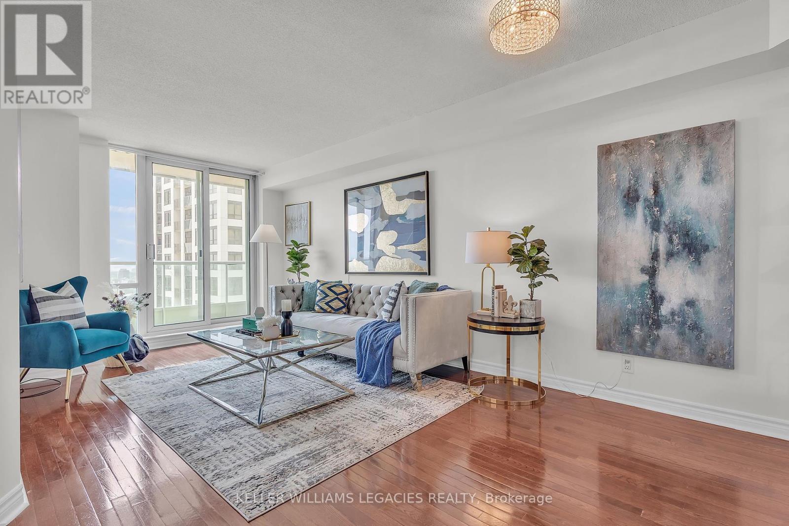 2013 - 33 Elm Drive W, Mississauga, Ontario  L5B 4L2 - Photo 18 - W12441956