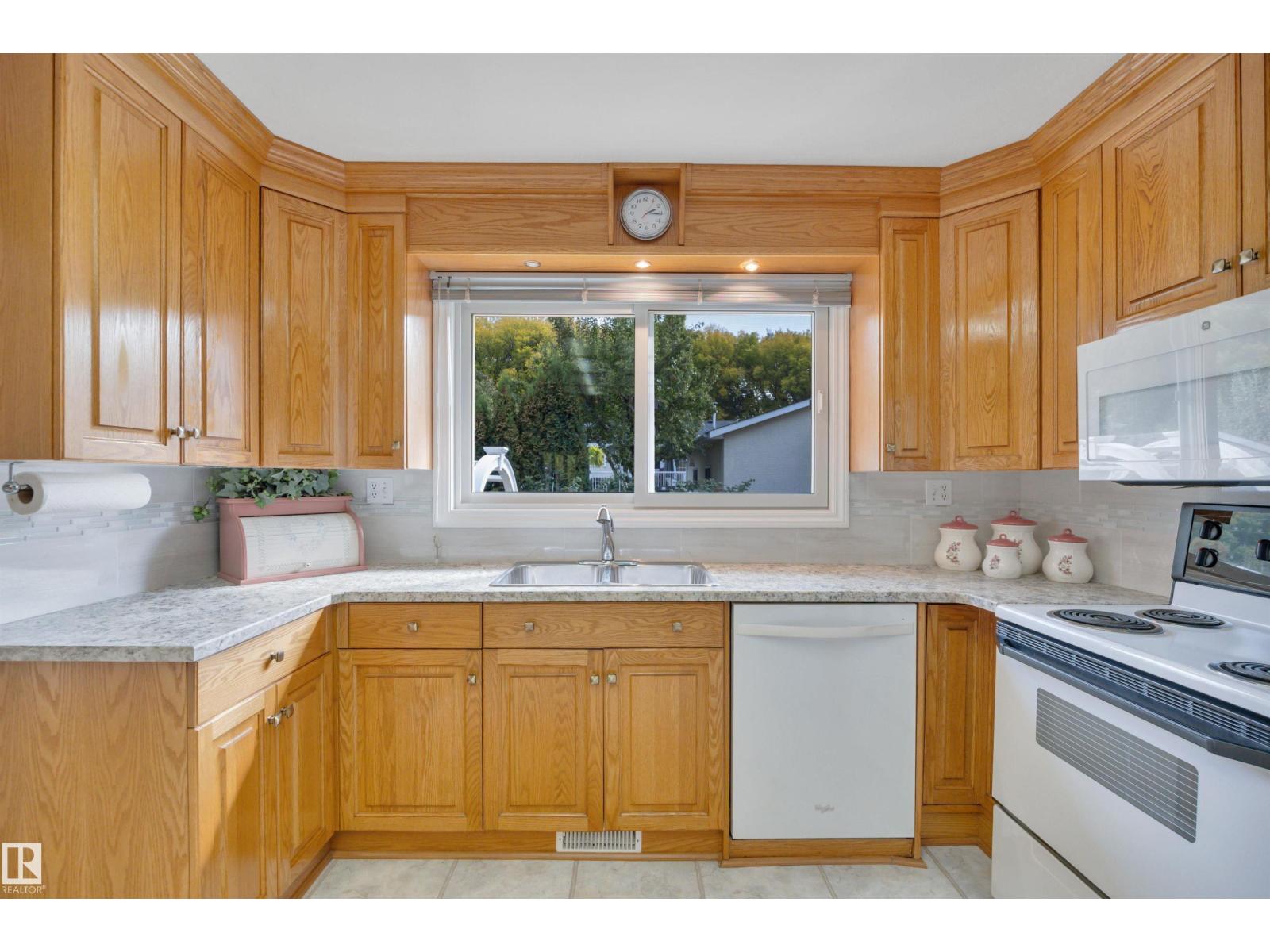 56 Fleetwood Cr, St. Albert, Alberta  T8N 1R5 - Photo 18 - E4460470