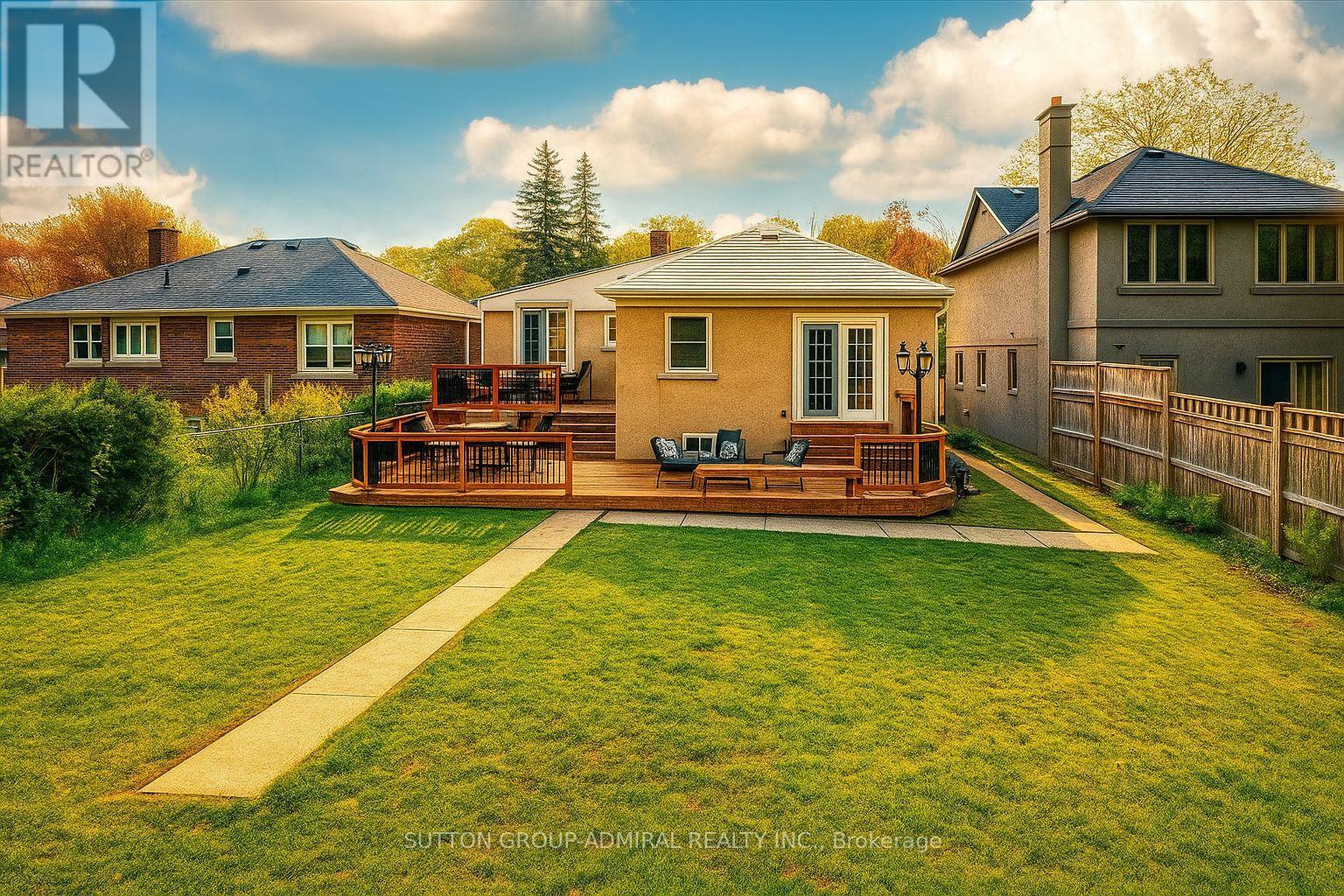 182 South Kingsway, Toronto, Ontario  M6S 3T7 - Photo 18 - W12441953