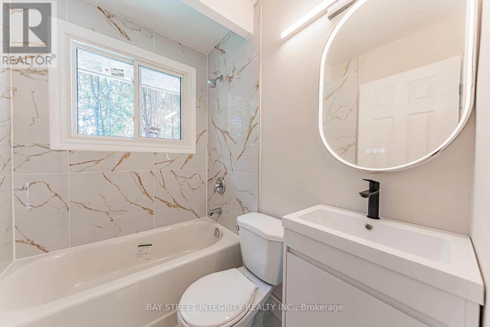 323 Clifton Road, Kitchener, Ontario  N2H 4W1 - Photo 26 - X12441936