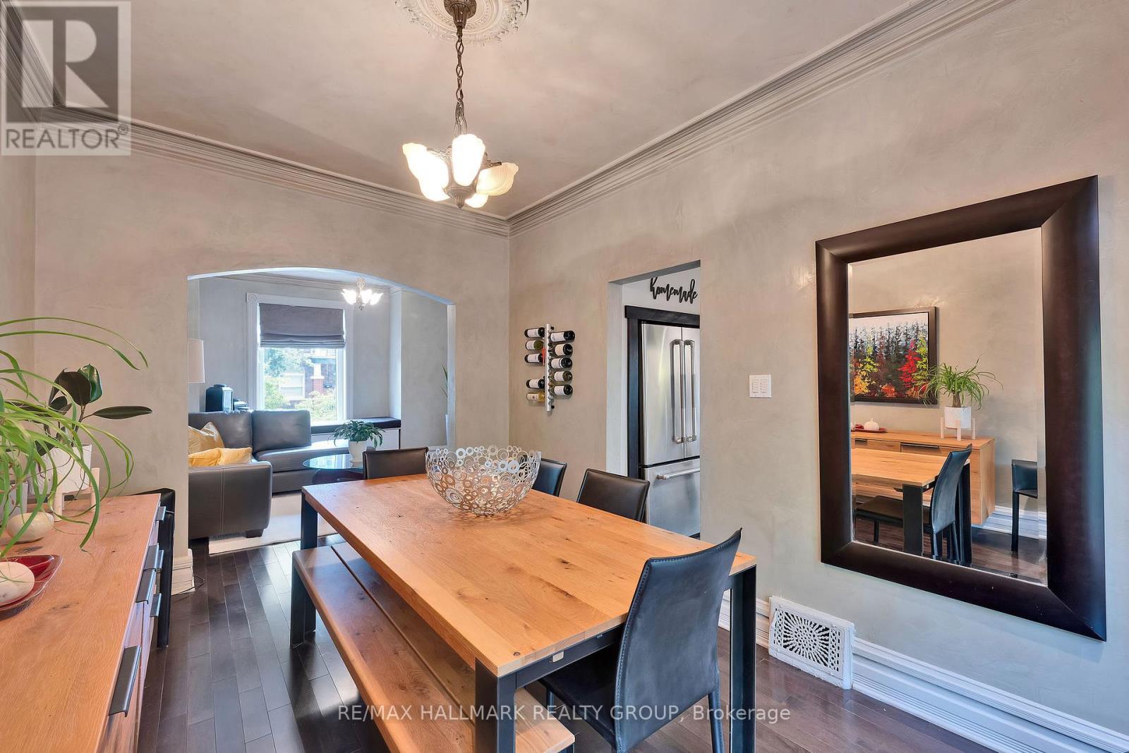 376 Lyon Street N, Ottawa, Ontario  K1R 5X1 - Photo 11 - X12441959