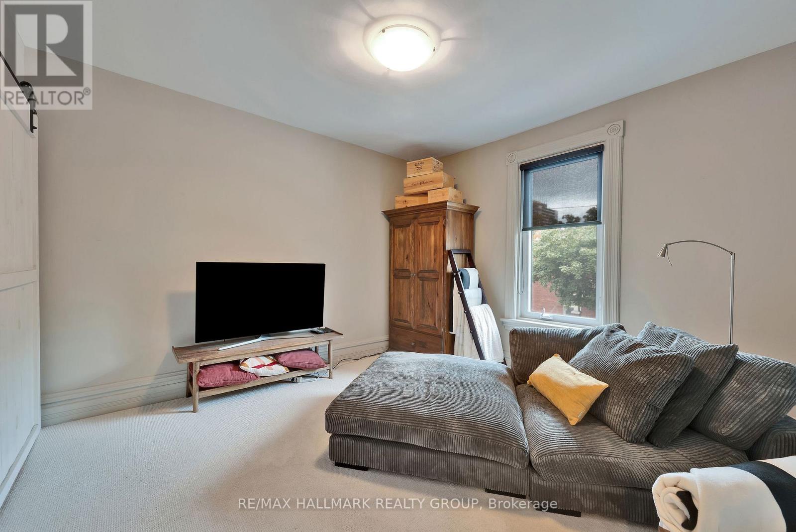 376 Lyon Street N, Ottawa, Ontario  K1R 5X1 - Photo 17 - X12441959
