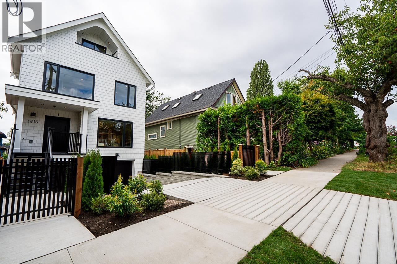 1 1816 E 3rd Avenue, Vancouver, British Columbia  V5N 1H2 - Photo 2 - R3054585
