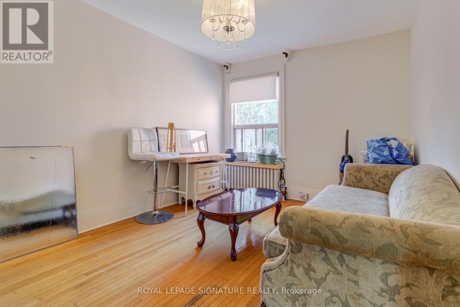 432 Crawford St Street, Toronto, Ontario  M6G 3J6 - Photo 12 - C12441962