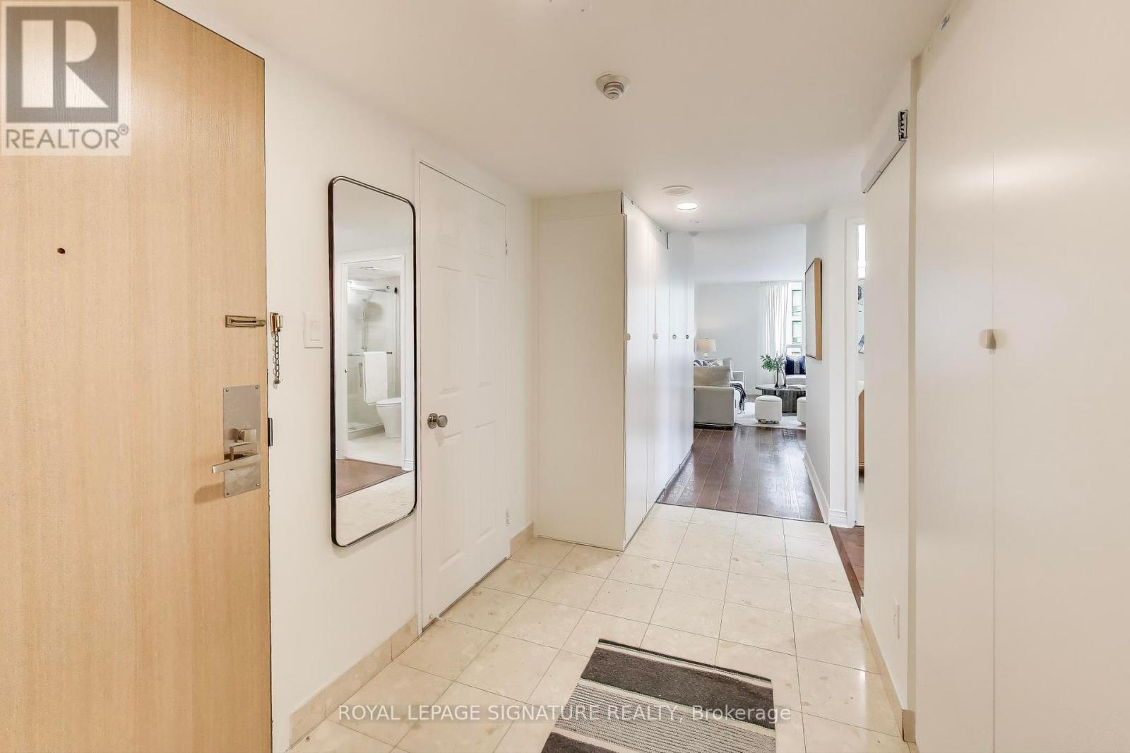 1610 - 256 Doris Avenue, Toronto, Ontario  M2N 6X8 - Photo 18 - C12441967