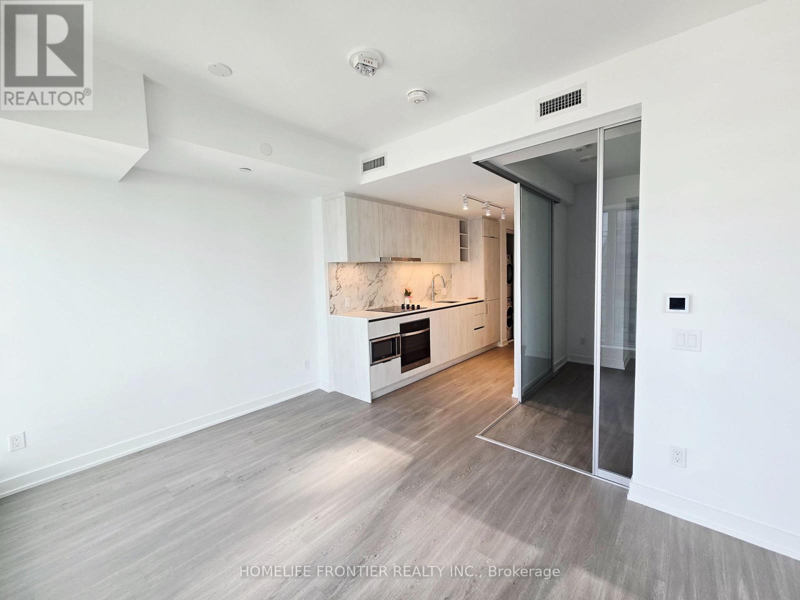 4807 - 8 Wellesley Street W, Toronto, Ontario  M4Y 0J5 - Photo 3 - C12439536