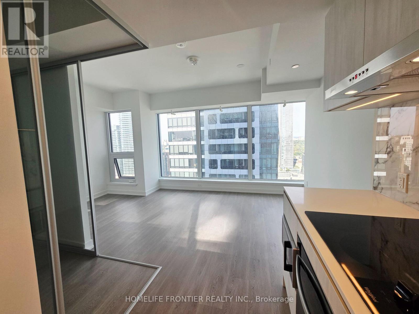 4807 - 8 Wellesley Street W, Toronto, Ontario  M4Y 0J5 - Photo 5 - C12439536