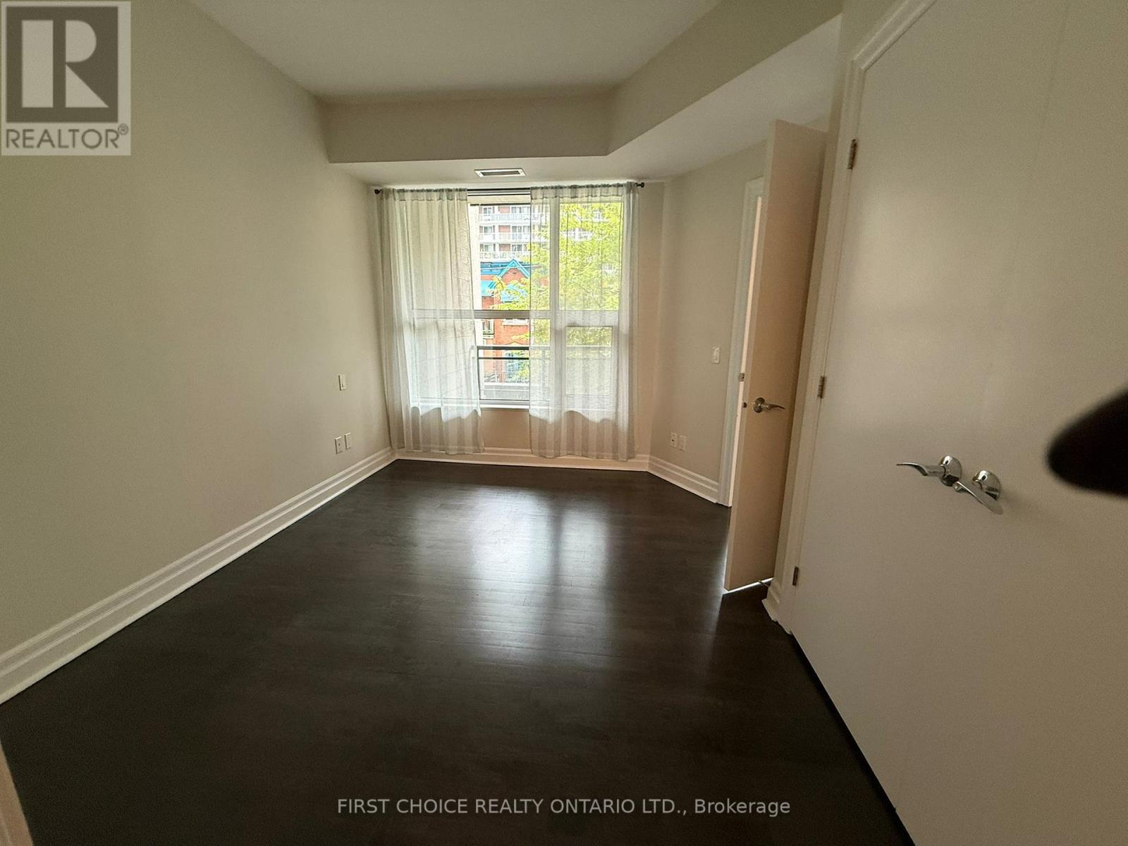 207 - 235 Kent Street, Ottawa, Ontario  K2P 0A5 - Photo 10 - X12424260