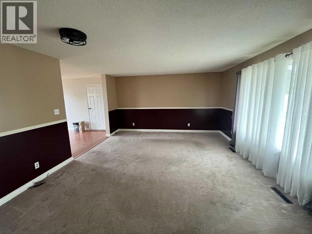 143 5th Avenue E, Cardston, Alberta  T0K 0K0 - Photo 6 - A2252132