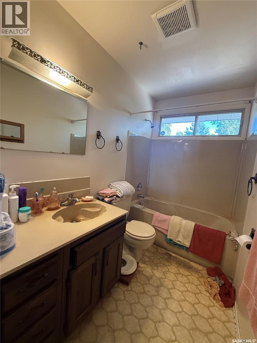 1236 Y Avenue N, Saskatoon, Saskatchewan  S7L 3L7 - Photo 8 - SK019859