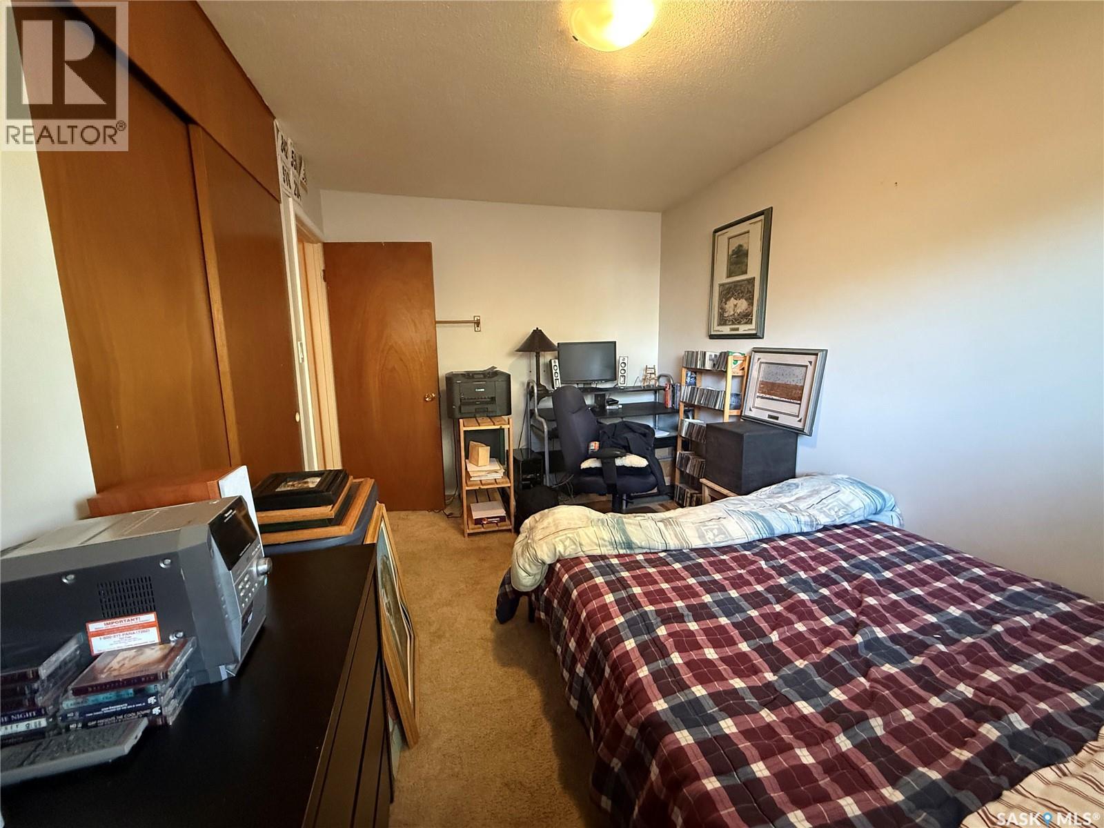 1236 Y Avenue N, Saskatoon, Saskatchewan  S7L 3L7 - Photo 5 - SK019859
