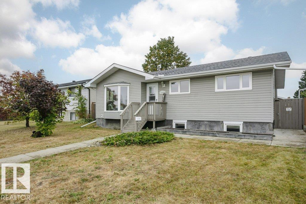 15219 93 St Nw, Edmonton, Alberta  T5E 3V1 - Photo 2 - E4460588