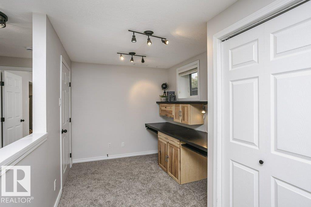 15219 93 St Nw, Edmonton, Alberta  T5E 3V1 - Photo 31 - E4460588
