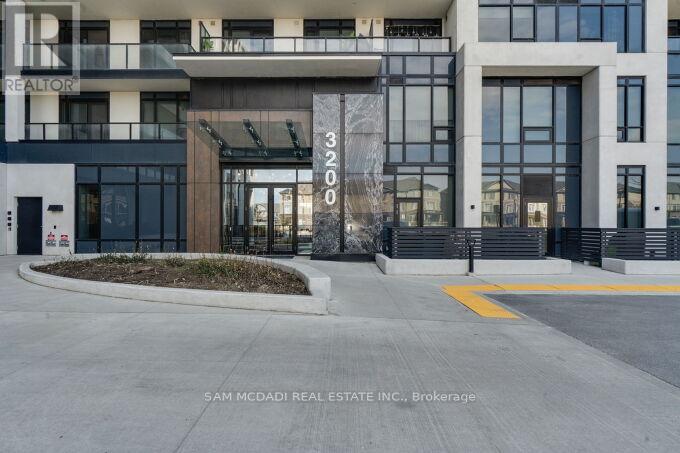 318 - 3200 William Coltson Avenue, Oakville, Ontario  L6H 7W8 - Photo 2 - W12441961