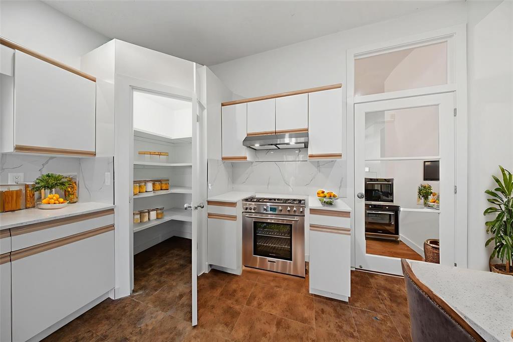 44 Prelest Place, Winnipeg, Manitoba  R2P 2R3 - Photo 12 - 202525750