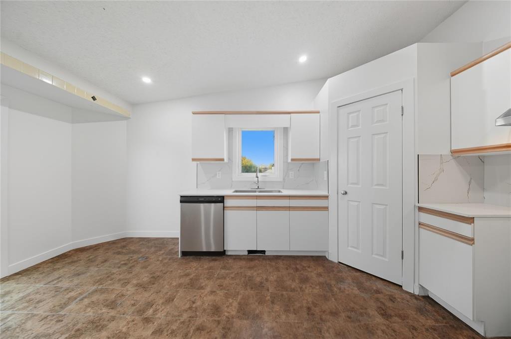 44 Prelest Place, Winnipeg, Manitoba  R2P 2R3 - Photo 14 - 202525750