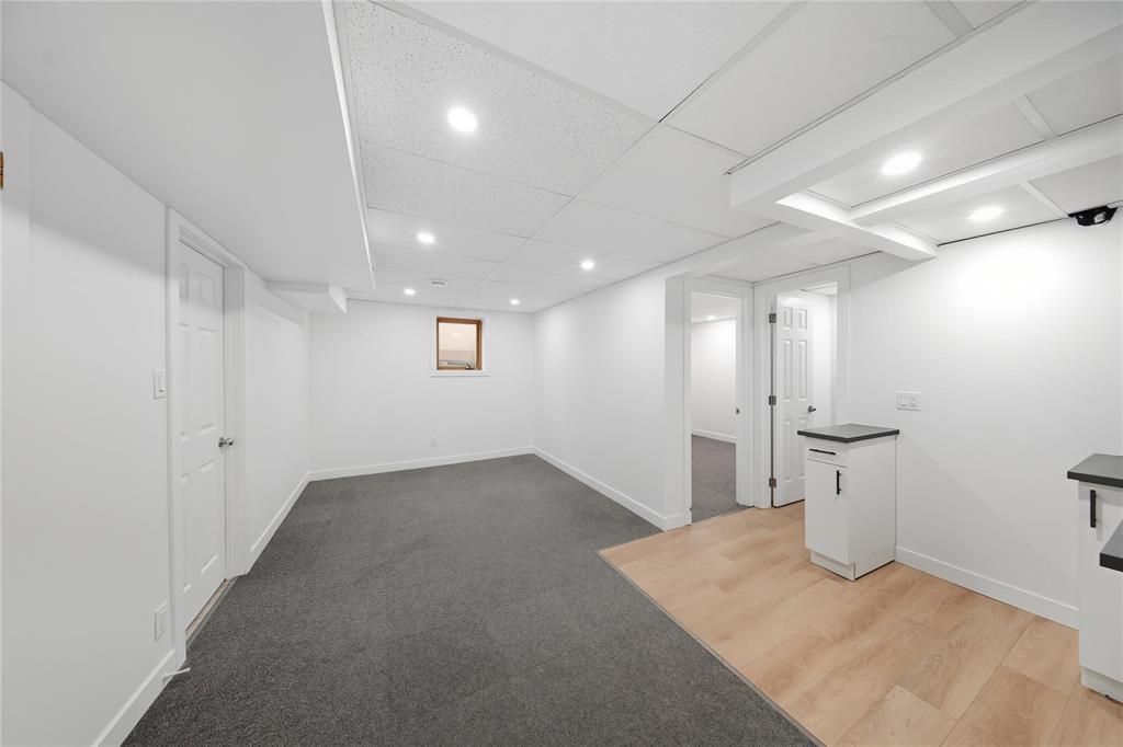 44 Prelest Place, Winnipeg, Manitoba  R2P 2R3 - Photo 28 - 202525750