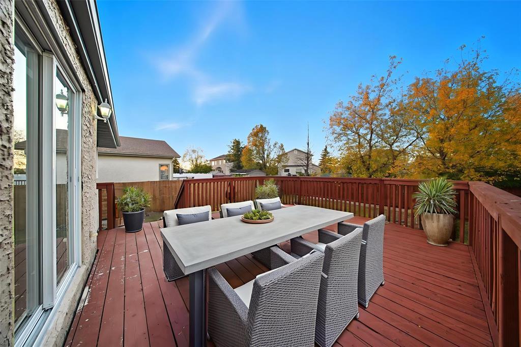 44 Prelest Place, Winnipeg, Manitoba  R2P 2R3 - Photo 36 - 202525750