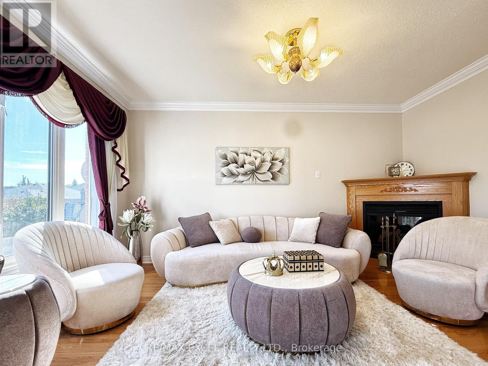65 Falling River Drive, Richmond Hill, Ontario  L4S 2R3 - Photo 11 - N12439340