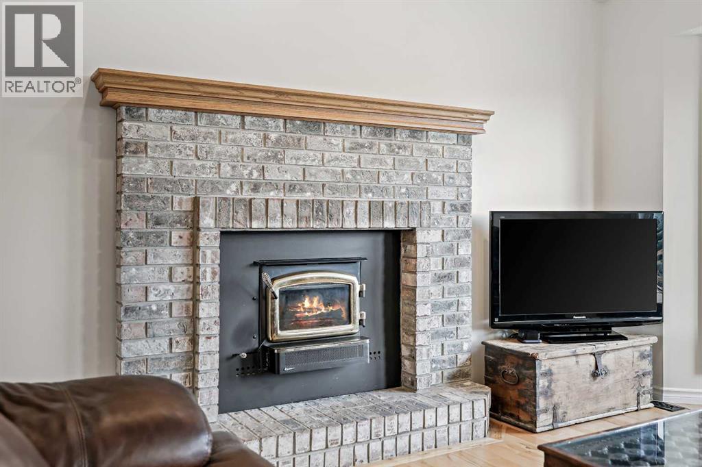 87 Quigley Drive, Cochrane, Alberta  T4C 1L5 - Photo 6 - A2261383
