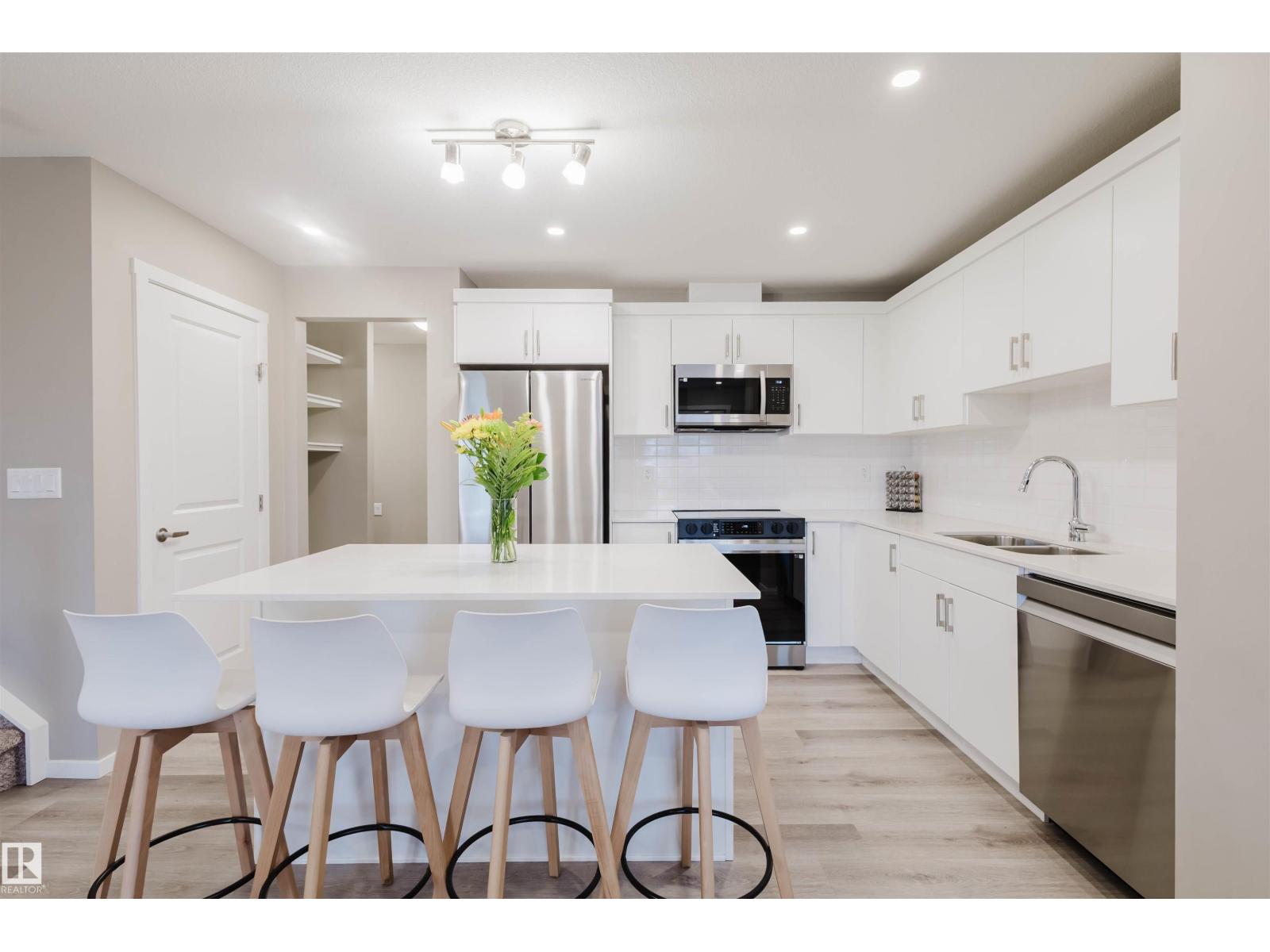 20808 19 Av Nw, Edmonton, Alberta  T6M 1R5 - Photo 11 - E4460590