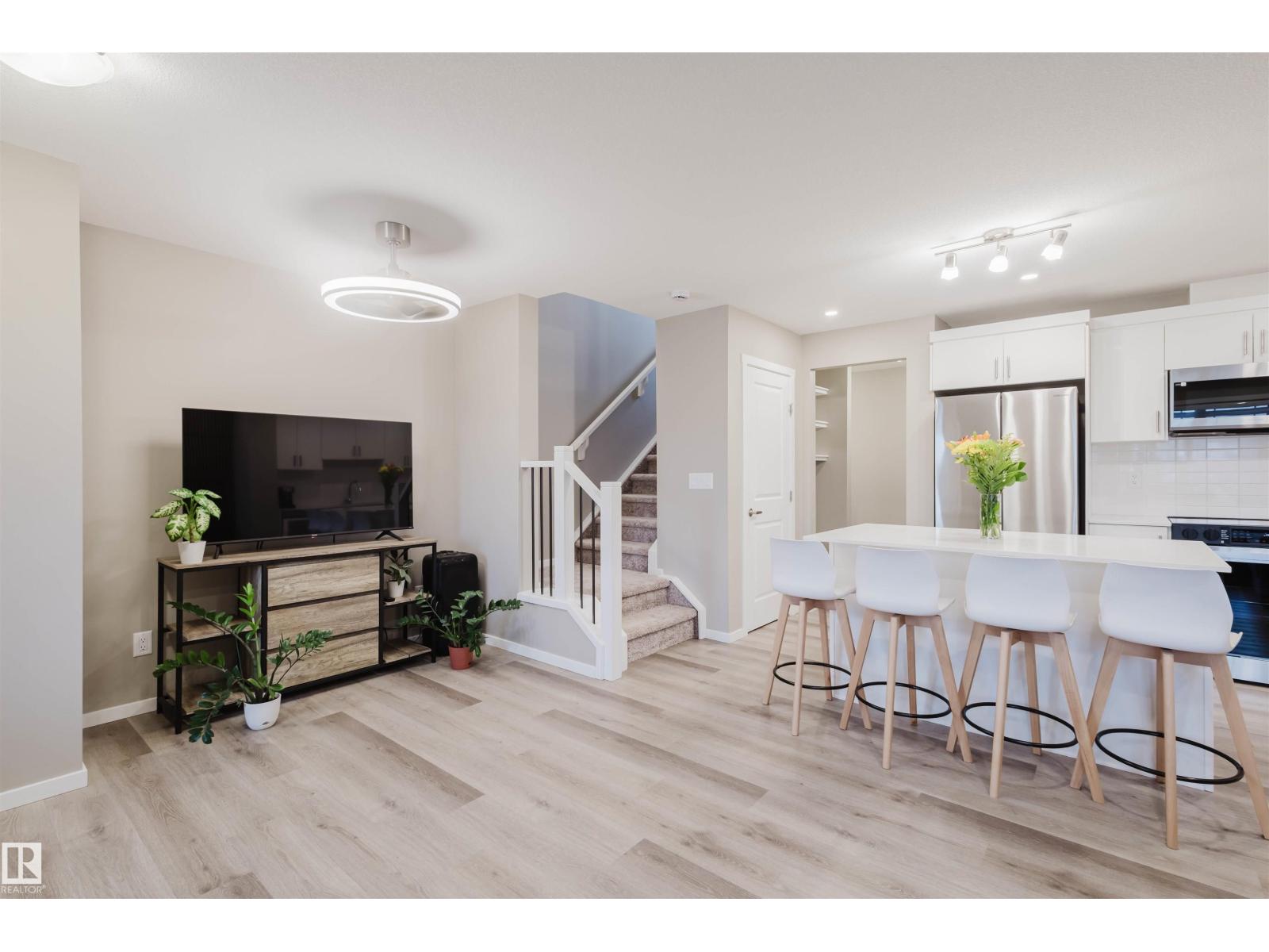 20808 19 Av Nw, Edmonton, Alberta  T6M 1R5 - Photo 7 - E4460590