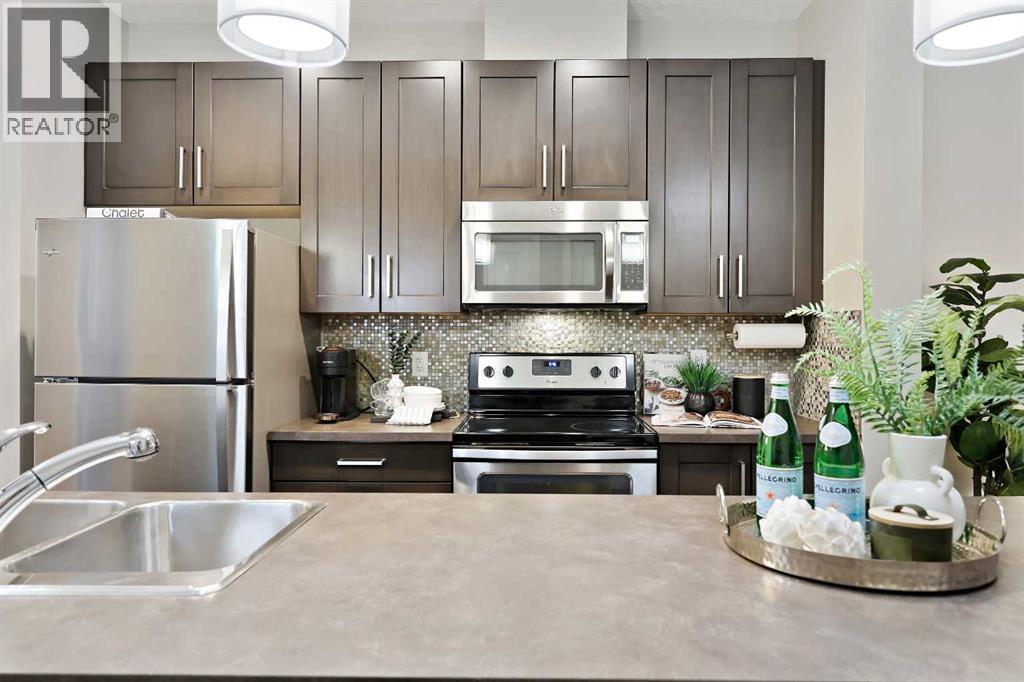 174 Copperpond Villas Se, Calgary, Alberta  T2Z 5B8 - Photo 8 - A2261881