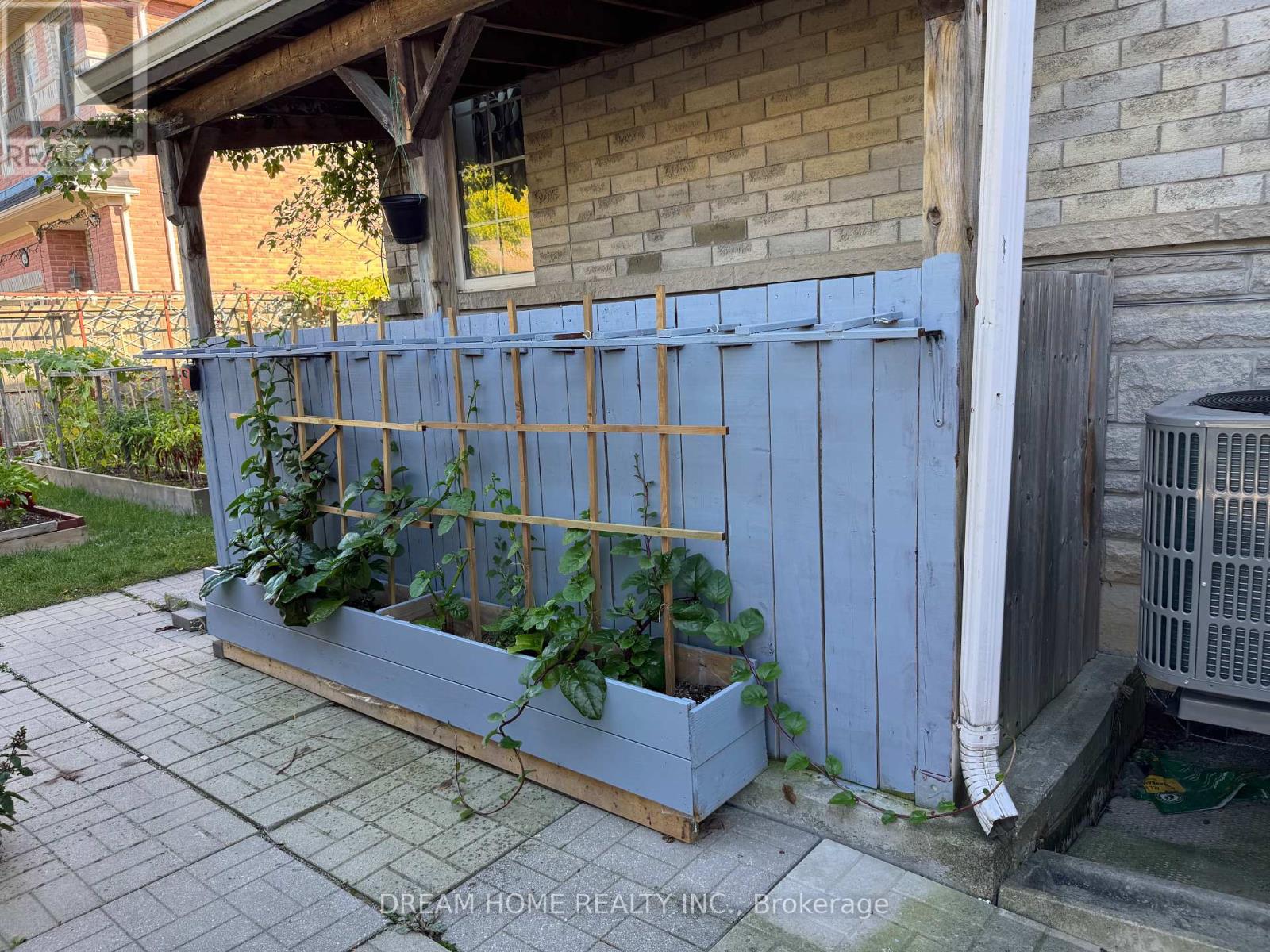 Basement - 33 Vivian Road, Toronto, Ontario  M1M 0B3 - Photo 13 - E12441977