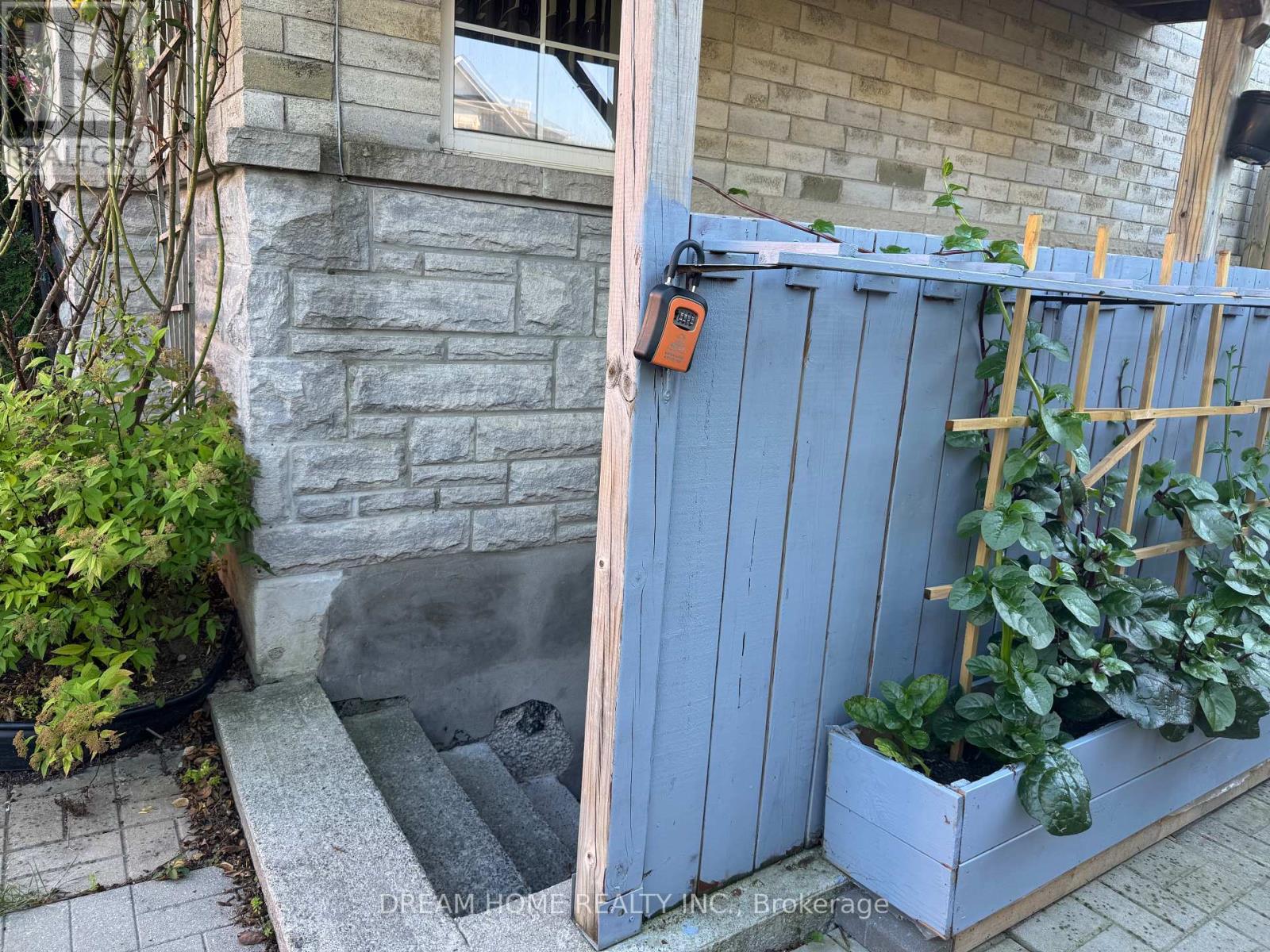 Basement - 33 Vivian Road, Toronto, Ontario  M1M 0B3 - Photo 14 - E12441977