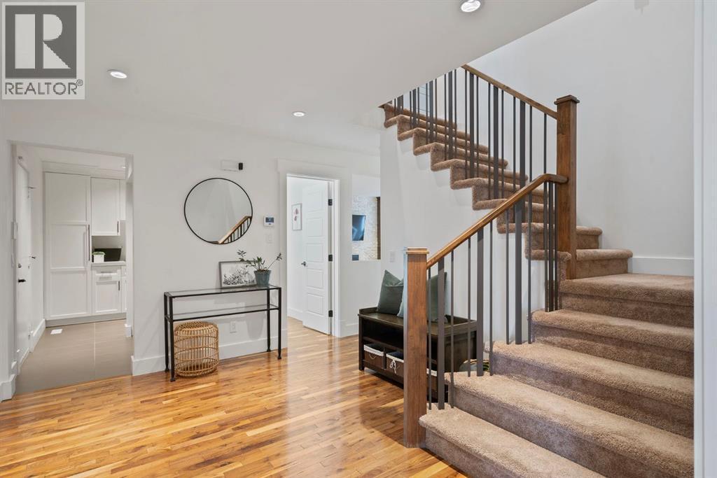 128 Millpark Road Sw, Calgary, Alberta  T2Y 2M9 - Photo 2 - A2260968