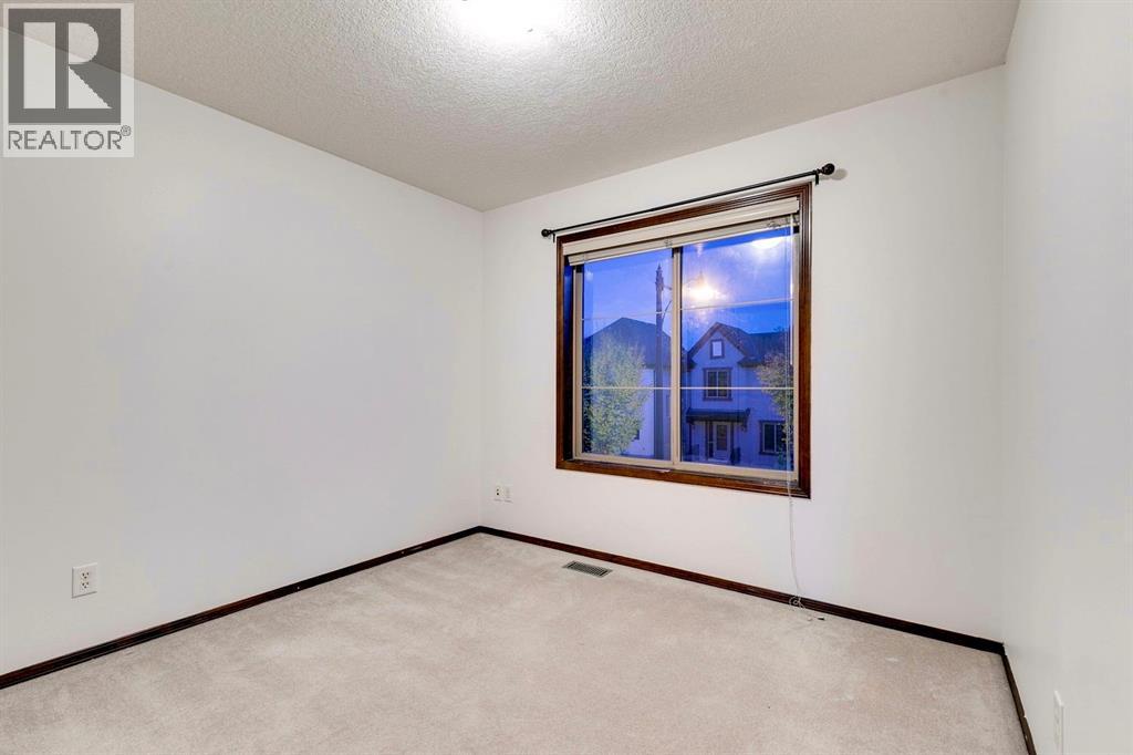 238 Elgin Manor Se, Calgary, Alberta  T2Z 4Z7 - Photo 36 - A2261156