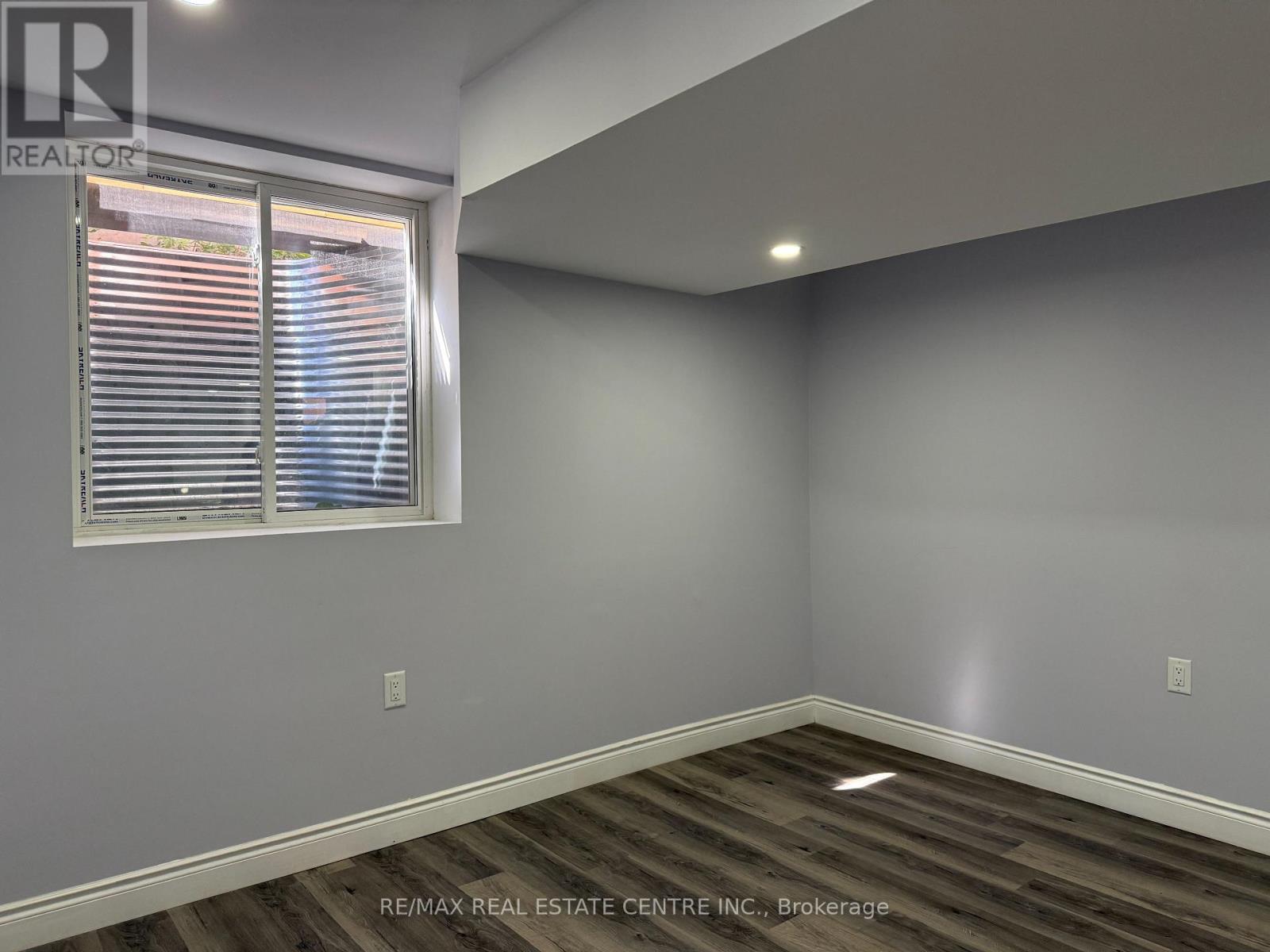Basement - 222 Doon Mills Drive, Kitchener, Ontario  N2P 2R9 - Photo 4 - X12441982