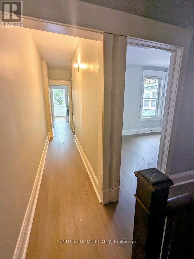 239 Woodbine Avenue, Toronto, Ontario  M4L 3P3 - Photo 9 - E12425351