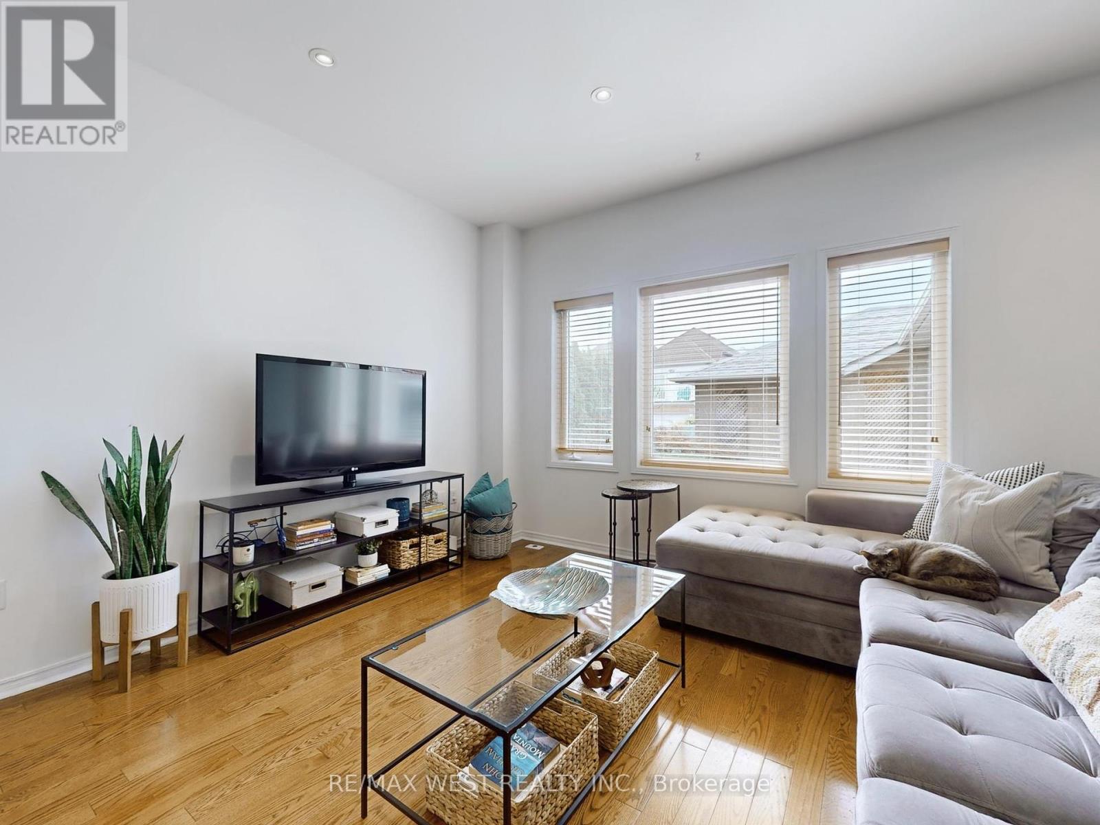 22 Sierra Drive, Toronto, Ontario  M1P 5C2 - Photo 11 - E12432623