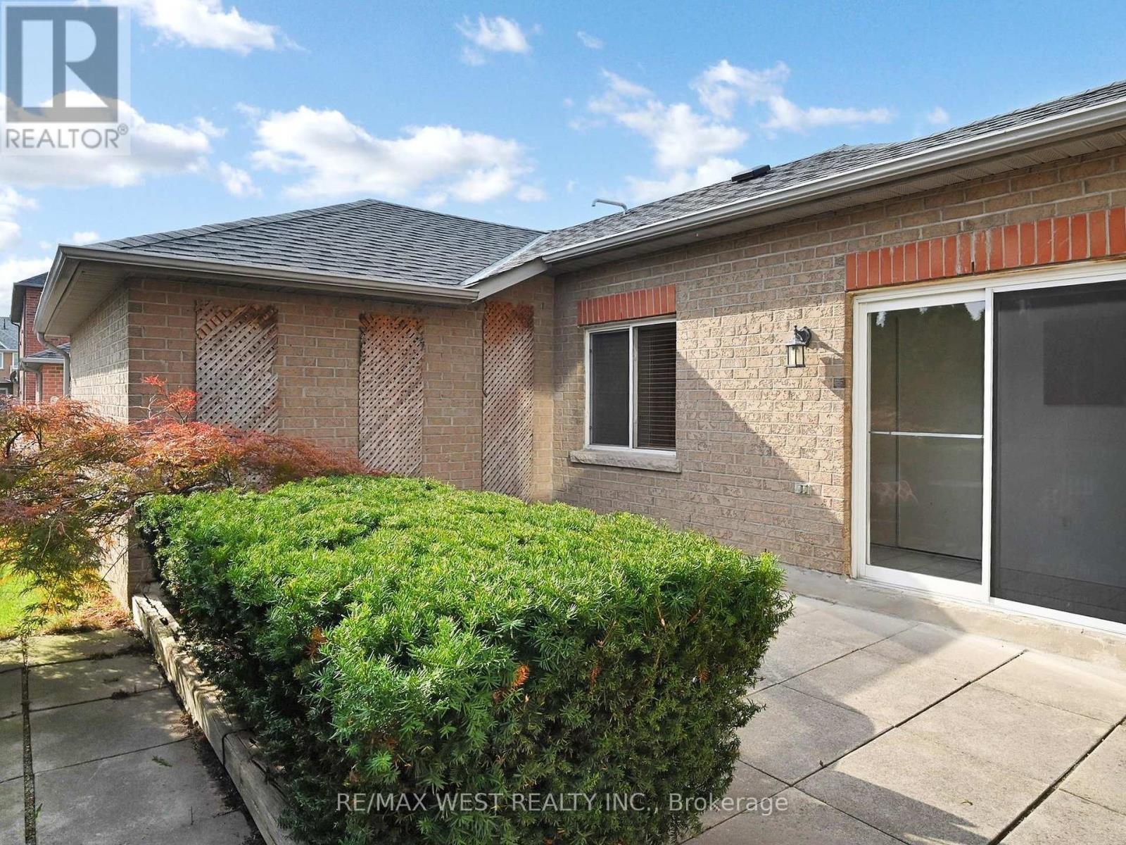 22 Sierra Drive, Toronto, Ontario  M1P 5C2 - Photo 37 - E12432623