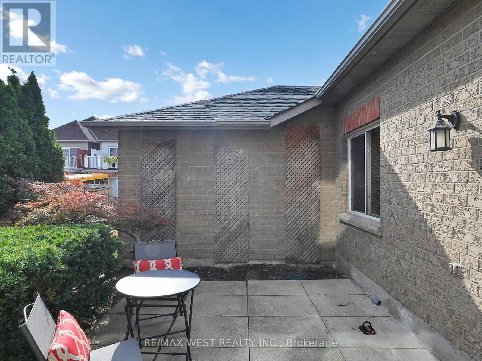 22 Sierra Drive, Toronto, Ontario  M1P 5C2 - Photo 36 - E12432623